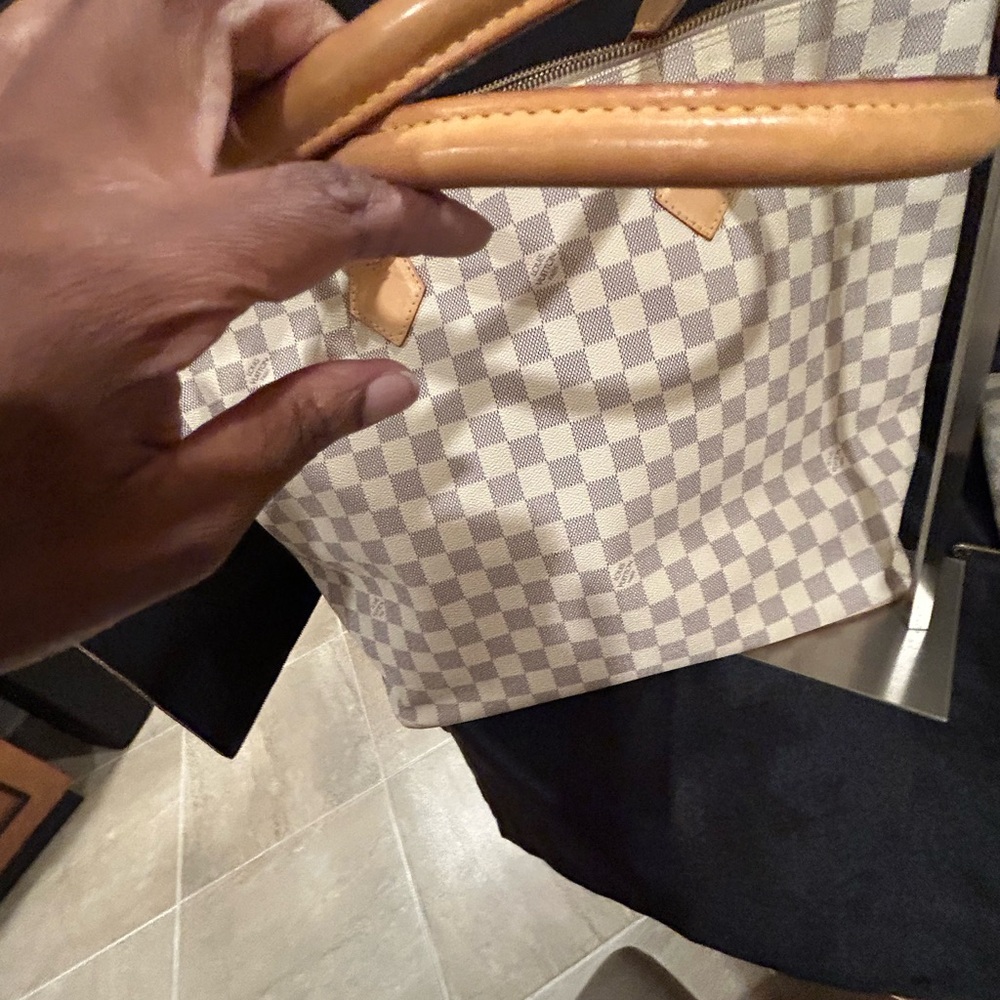 Louis Vuitton Saleya GM Damier Azur EUC / W/COA - Picture 10 of 15
